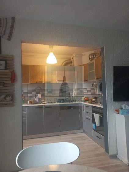 De vânzare apartament 3 camere/ zona Codrii Cosminului