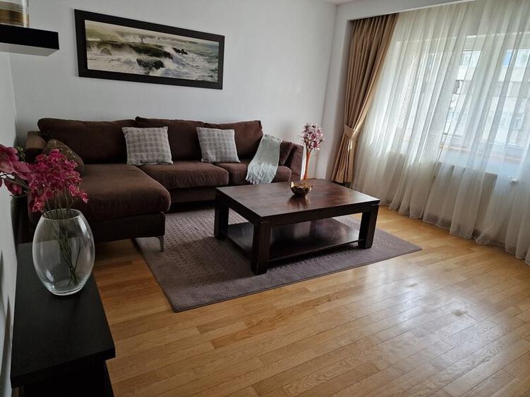 Decebal - Centru Civic - 4 Camere - 2 Băi - Metrou - Disponibil Imediat
