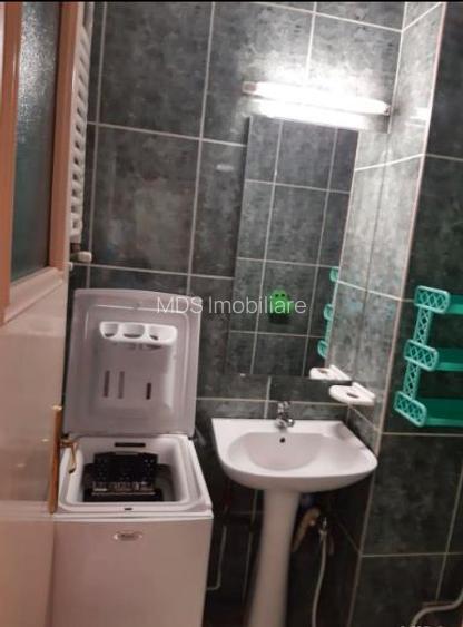 4 camere etaj 2 Circumvalatiunii decomandat