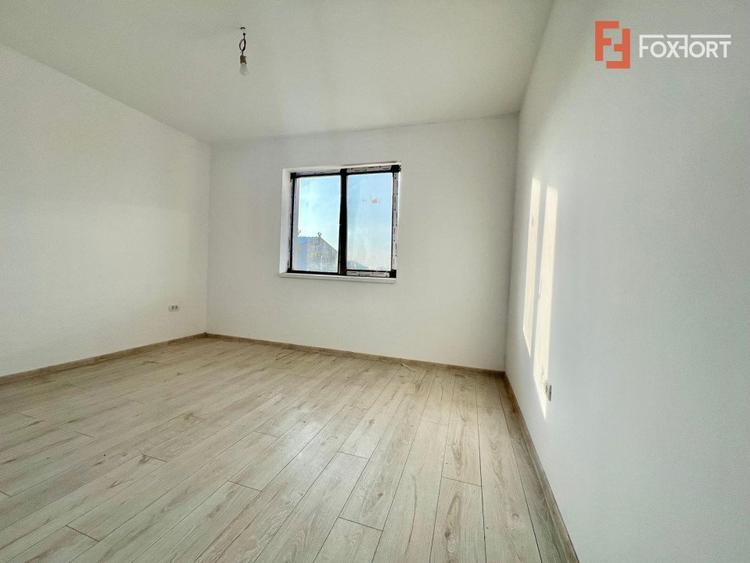 Casa individuala de vanzare cu 4 camere si teren de 532 mp, zona Remetea Mare