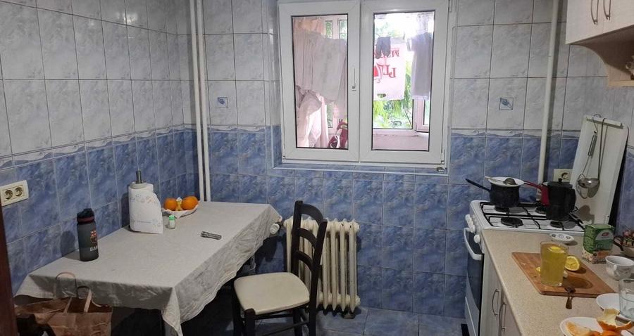 Vânzare apartament 3 camere Dristor