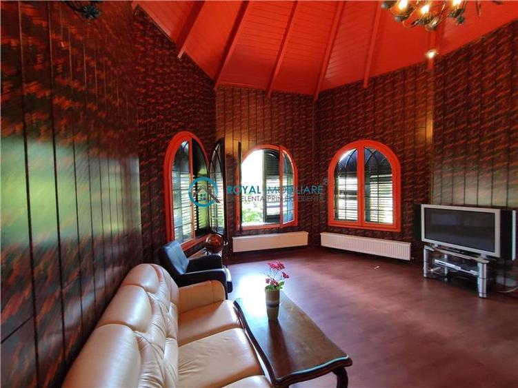 Royal Imobiliare -vanzare vila/ casa de vacanta zona CAMPINA
