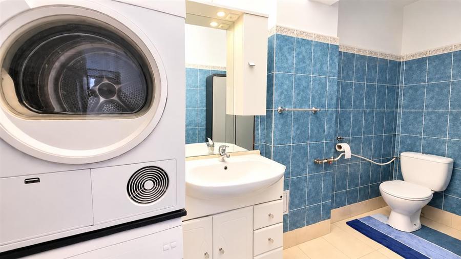Apartament 3 camere decomandat 2 bai parcare subterana zona Terezian