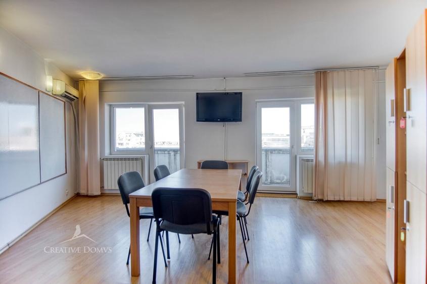 Bdul Unirii / Spatiu de birouri, 79 mp, 3 camere