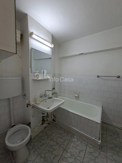 De vanzare 3 camere decomandat - 5