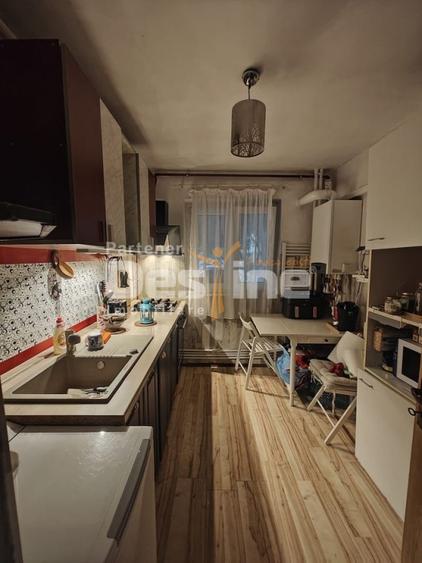Bârcǎ | 3 camere | 64mp | centrala proprie | loc parcare | 120.000 euro