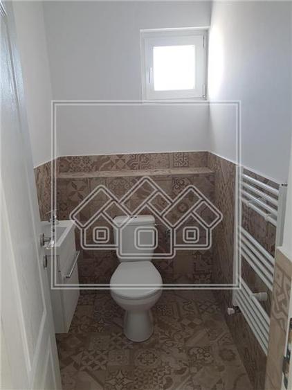 Spatiu birouri/ centru medical/ afterschool - 200 mp - Selimbar