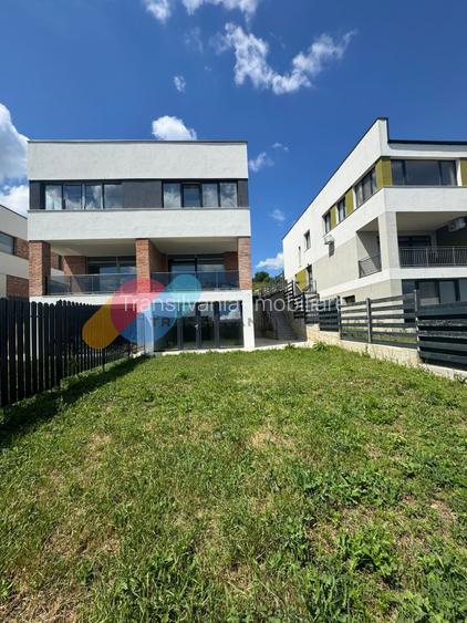 Duplex 4 camere, 160 mp utili, curte și 2 parcări - Iris