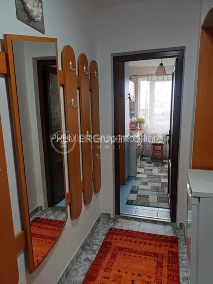Etaj intermediar! Apartament 2 camere 53mp, Podu Ros, CT - 5