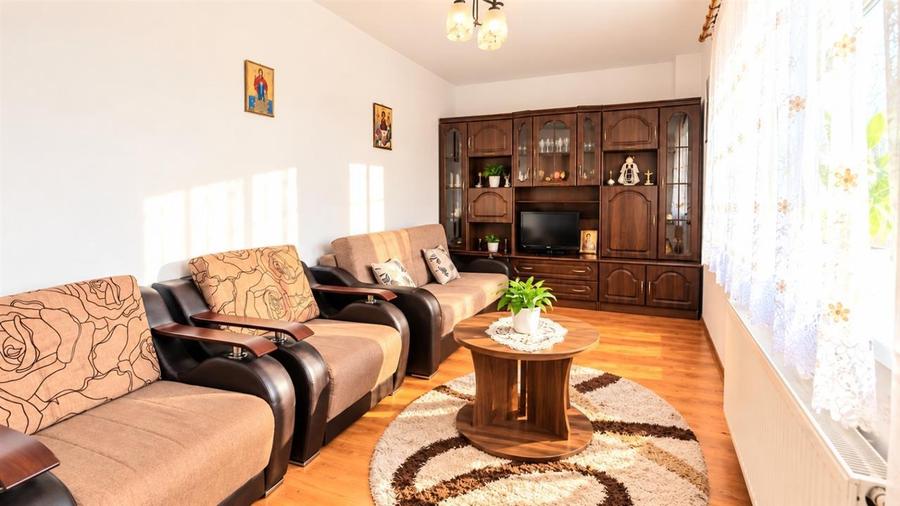 Apartament 3 camere decomandat 2 bai parcare subterana zona Terezian
