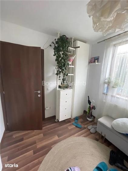 Casă modernă tip triplex, unitate de capăt  - 11