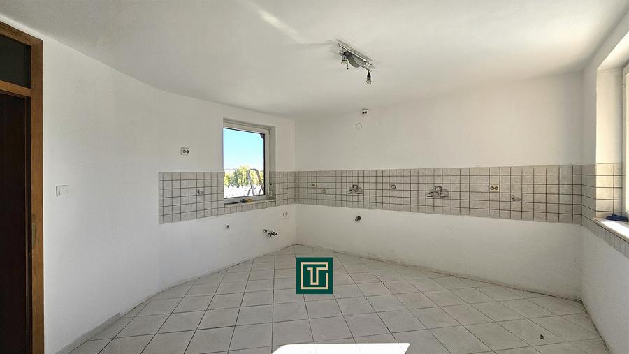 Proprietate complexă cu valorificare multipla în Lugoj, în Zona Stadion