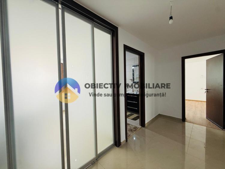 Apartament 4 camere/2 bai/3 balcoane Calea Romanului.