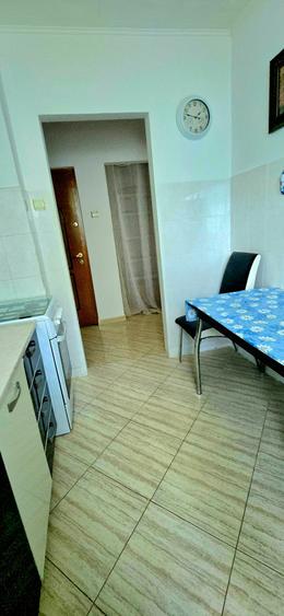 Vânzare apartament 2 camere , etaj 3/4, Aleea Trandafirilor Târgoviște