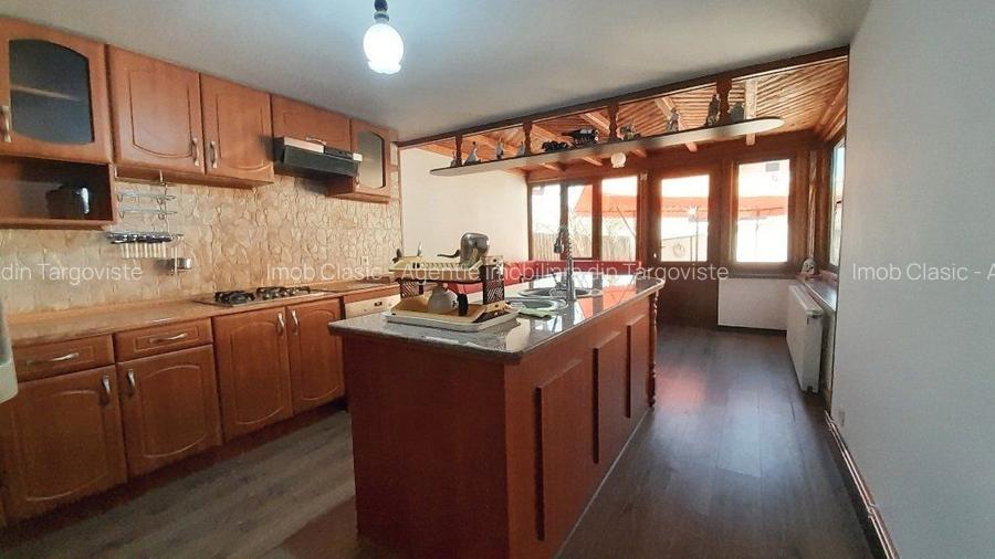 Vanzare proprietate - casa si teren  Voinesti Dambovita - 13