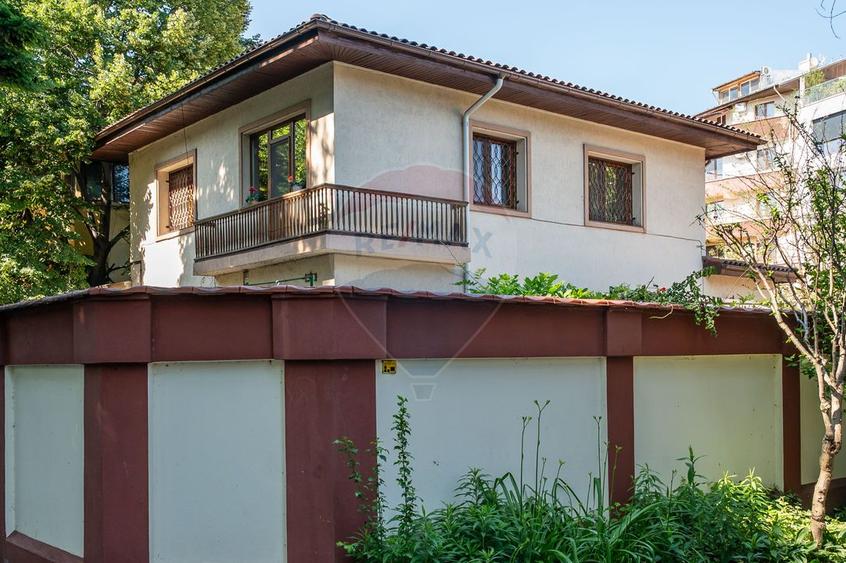Refugiu elegant în inima Bucureștiului – Proprietate cu suflet