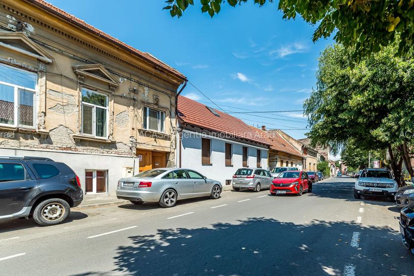 Centrul orașului, spațiu generos 2 camere, str O. Goga. - 8