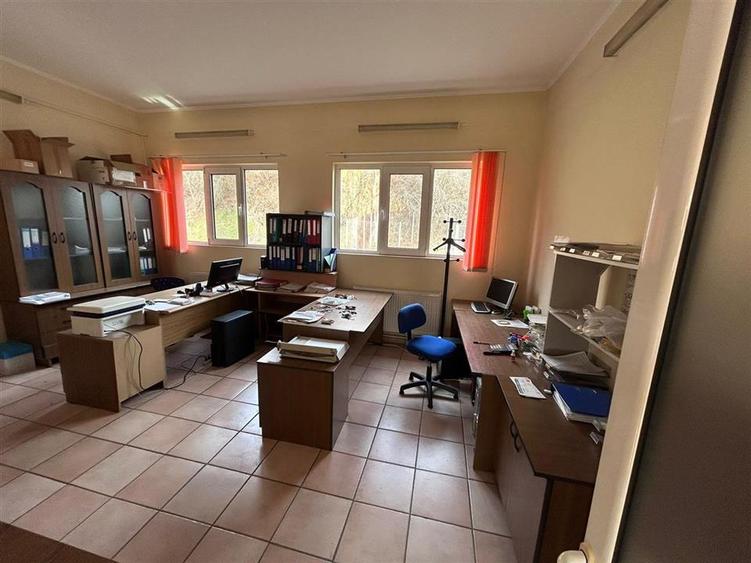 Hala industriala de vanzare in Marghita – 650 mp hala + birouri 200 mp, teren 34