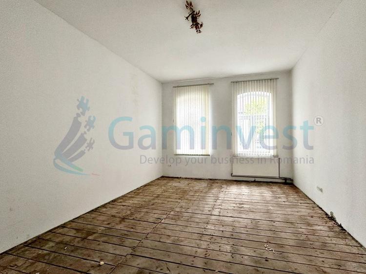 Casa ultracentrala cu apartament si demisol, zona Republicii pietonala, Oradea