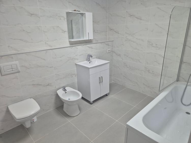 Cladire birouri S+P+3, lift, se adauga 200 EURO utilitati, intre Plaza si Afi