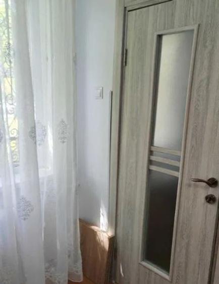 Garsoniera,Titan,Auchan,bl.reabilitat,MIXT,parter inalt/10,Amenajata,Libera