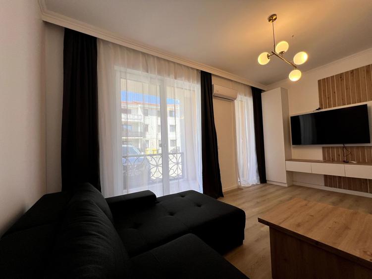 Comision 0%. Bucatarie separata. Vila cu 6 ap. Piscina. Mobilat LUX. Braytim.