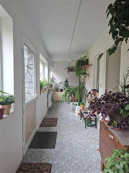 Casa individuala P+M , 5 dormitoare, 3 bai, 556 mp teren, Cernatu, Sacele