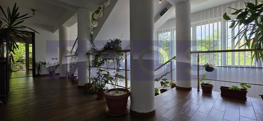 INCHIRIERE CASA 7 CAMERE | PISCINA ACOPERITA | ZONA VATRA LUMINOASA