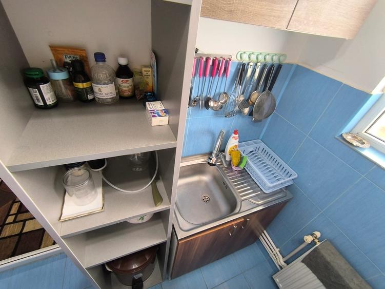 CENTRU - Casa solida cu etaj ,la pret de apartament !