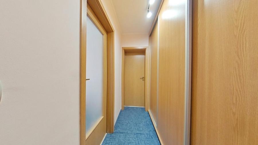 Apartament luminos cu 2 camere în Podgoria, cu vedere superbă