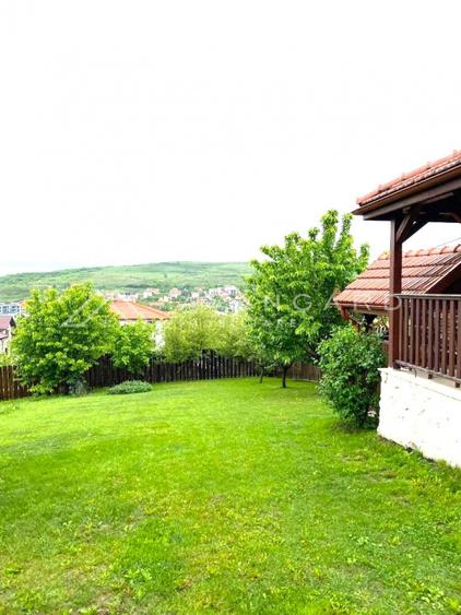 | Duplex 5 camere | 160 mp | 639 mp teren | Borhanci |