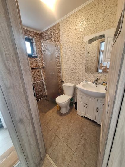 Casa cu 4 camere de vanzare in Selimbar
