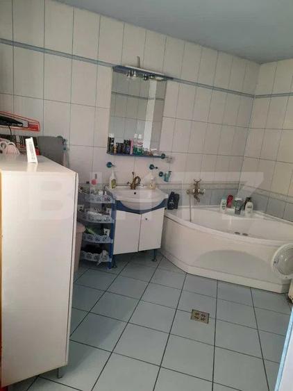Casa de vanzare - 218 mp utili si 470 mp teren - Bardesti