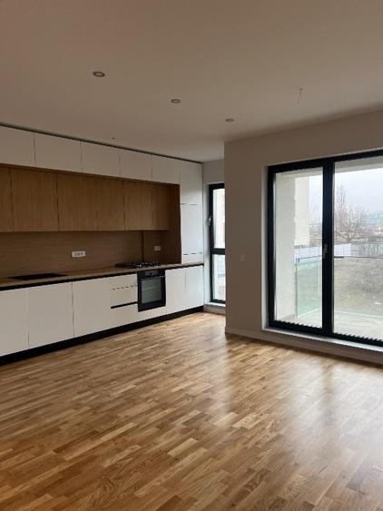 Apartament premium de închiriat în Sect 1, cu 2 locuri de parcare subterane