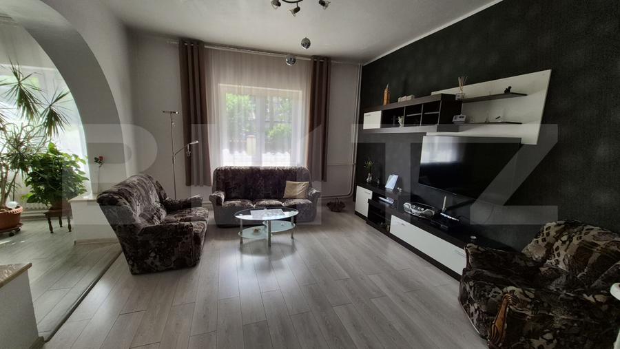 Casa cu 6 camere de vanzare, 245,70 mp, teren 525 mp, zona Bulevardului Closca