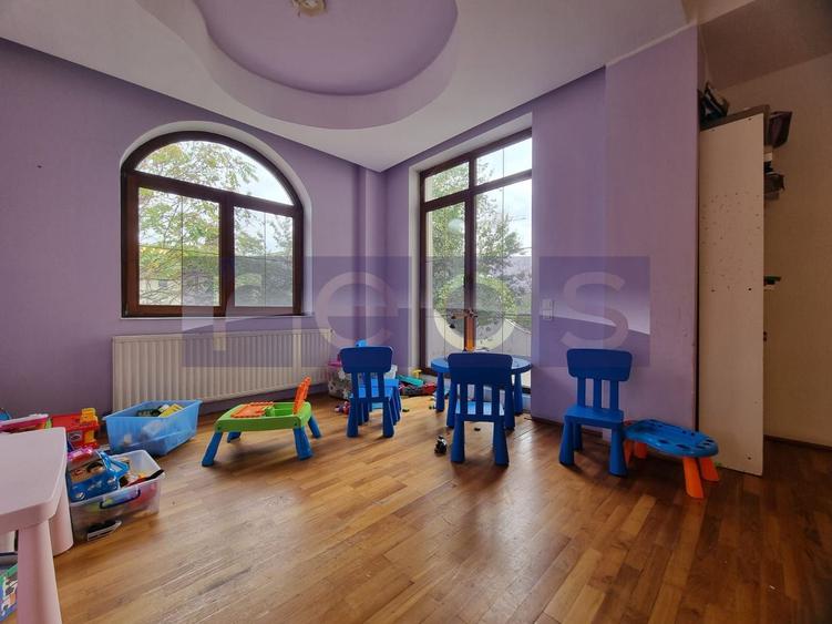 DE INCHIRIAT VILA  D+P+1+2 + CURTE | ZONA PARCUL CAROL - 9