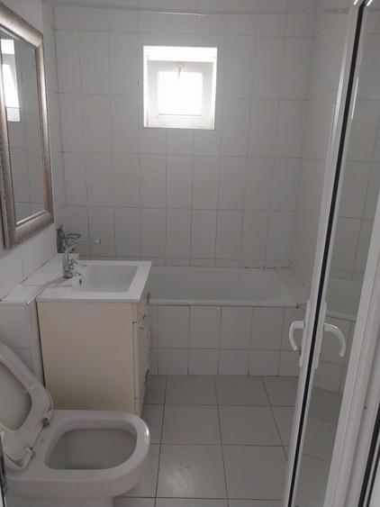 - Spatios! Apartament 3 camere decomandat, ans. Dorobantilor.