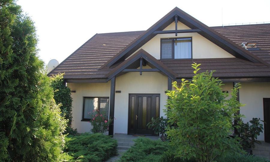 Vilă de familie elegantă, cu grădină generoasă și mansardă – Otopeni Odăile