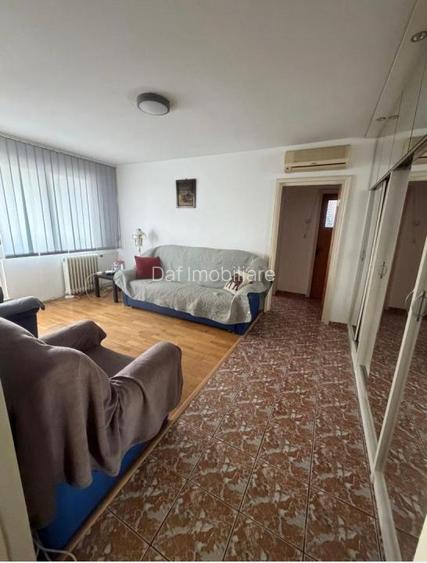 89000 euro-2 camere- 51mp -gorjului -bloc reabilitat - 6