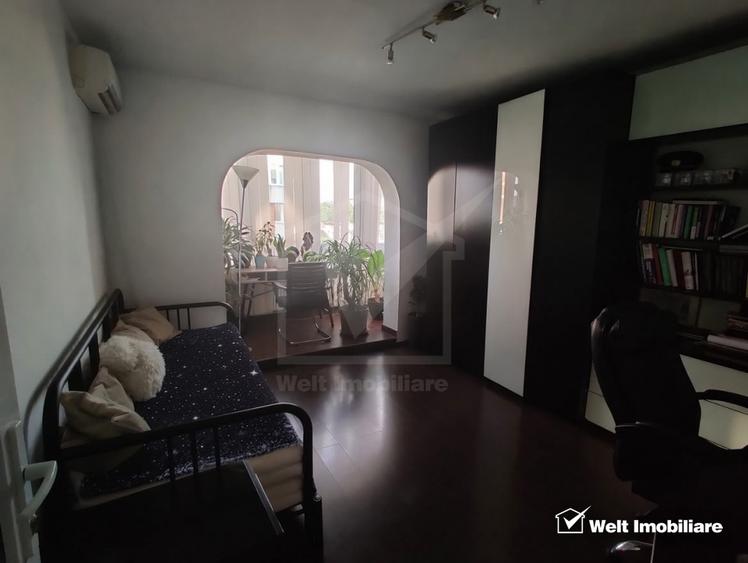 Apartament 4 camere in zona Plopilor