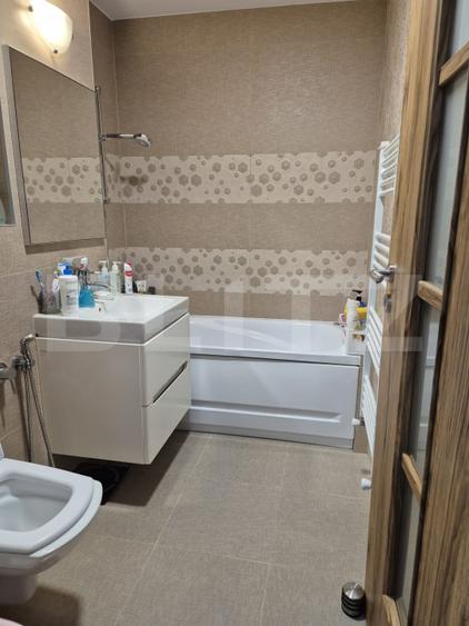 Apartament 4 camere, 80 mp, 2 balcoane, renovat, zona Mănăștur
