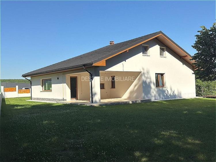 BÂRNOVA - Casă individuală P+POD, 156 mp + 1000 mp teren
