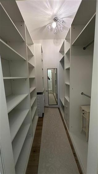 Apartament 3 camere  de vanzare  Centru - Sfantul Lazar,