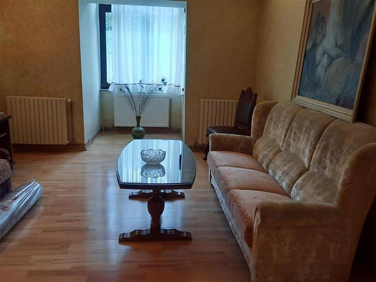 Apartament 3 Camere Centru - 500 euro