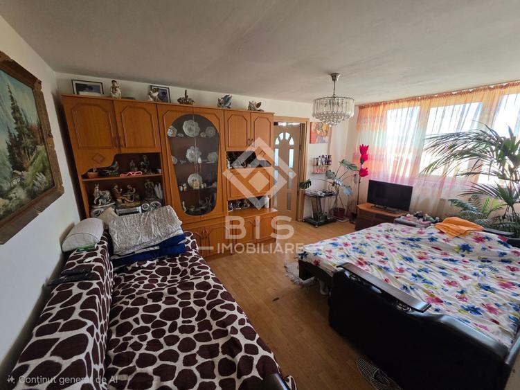 Apartament 2 camere semidecomandat.