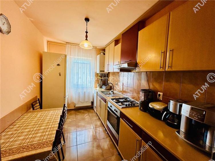 Apartament cu 3 camere decoamndate in zona Mihai Viteazu - 8