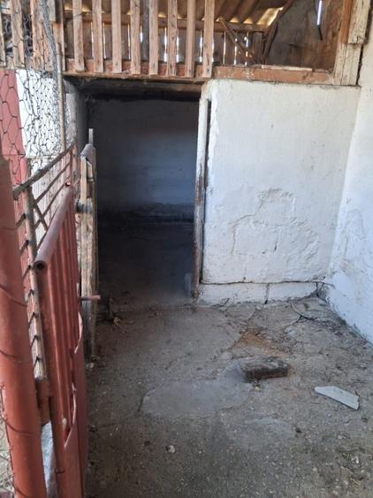 CASA 3 CAMERE   TEREN 448 MP ZADARENI