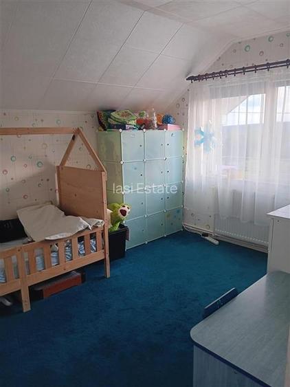 Dorobant VILA D+M+Pod  SU = 200mp  TEREN 1200mp amenajat (pot locui doua familii - 14