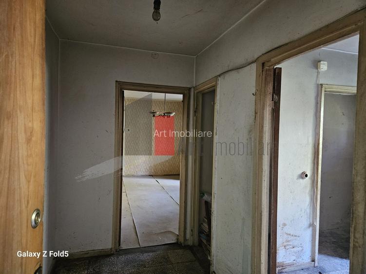 Urgent! Apartament 3 camere piata Minis - 2