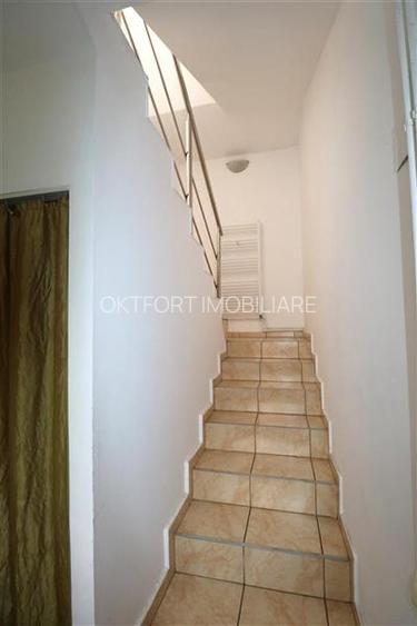 Casa cu 3 camere, curte proprie, centrala proprie zona Aradului - 9
